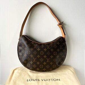 Louis Vuitton Croissant MM